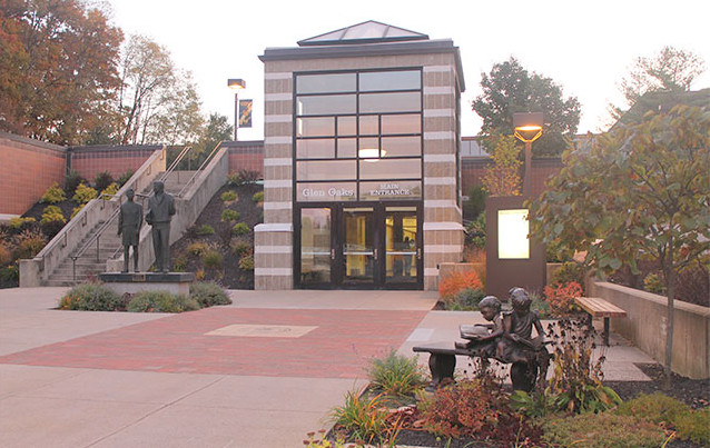 Glen Oaks Signs New Transfer Agreements With WMU